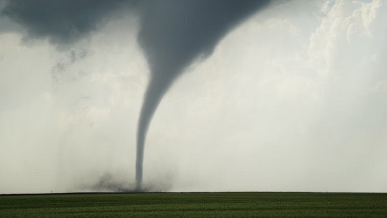 Angin Kencang Rancaekek Diklaim Tornado Pertama di Indonesia, BMKG Angkat Bicara