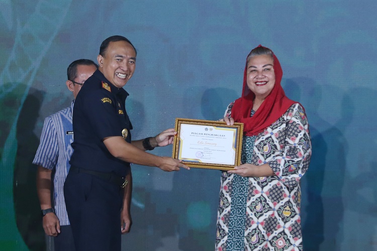 Sukses Kelola DBHCHT, Pemkot Semarang Raih Besma Award 2024