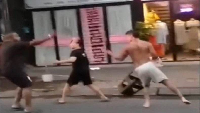 Viral Perkelahian 2 Kelompok WNA di Badung Bali, Adu Jotos hingga Lempar Kursi