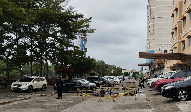 Polisi Datangi Lagi Lokasi Sekeluarga Bunuh Diri di Penjaringan, Olah TKP Ulang