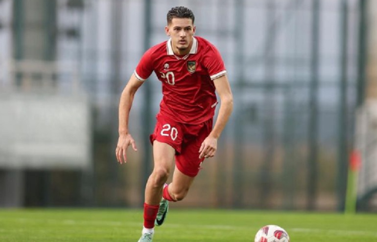 Justin Hubner Cari Contekan ke Rekan Setim Jelang Debut di SUGBK
