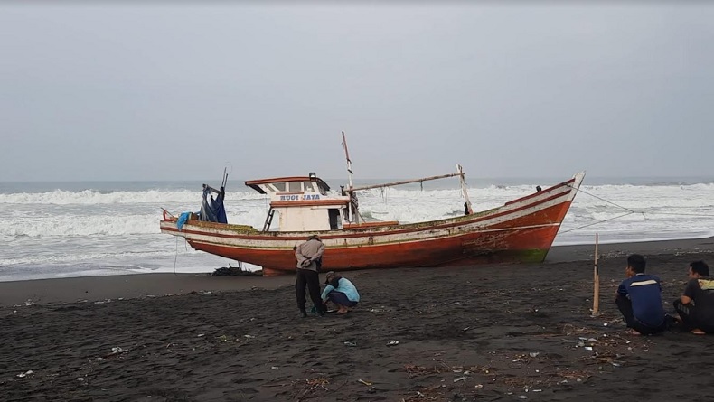 Nelayan Banten Hilang di Kulonprogo DIY, Pencarian Terkendala Gelombang Tinggi