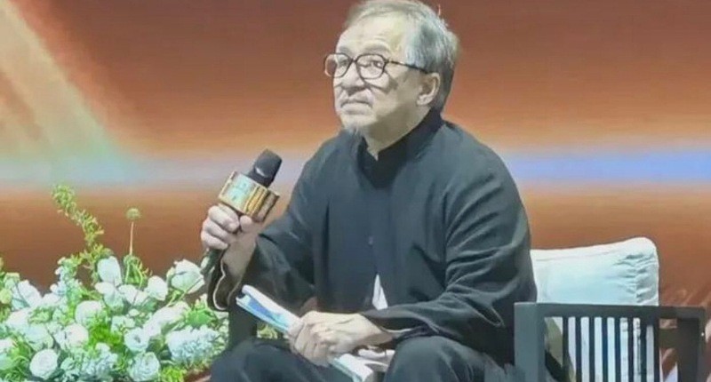 Viral, Penampakan Terbaru Jackie Chan di Usia 70 Tahun, Netizen: Panjang Umur Mbah!