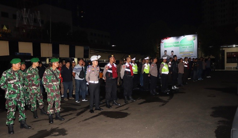 Polres Depok Rutin Patroli Cegah Kejahatan Malam selama Ramadhan
