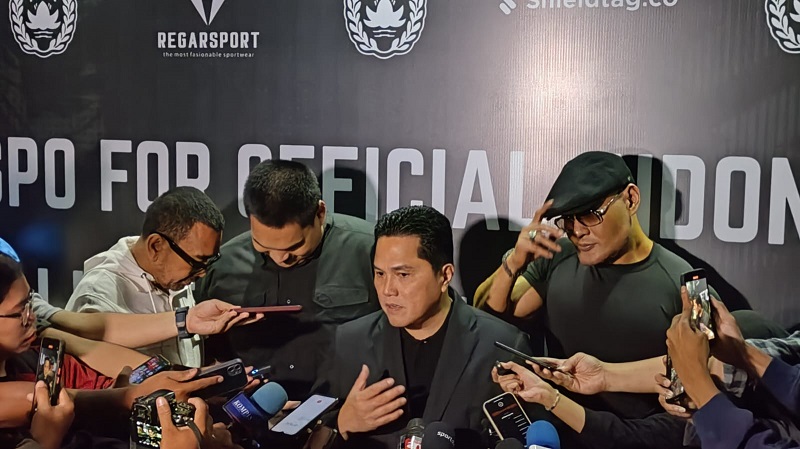 Jersey Baru Timnas Indonesia Dicibir Netizen, Erick Thohir: Lama-Lama Juga Suka!