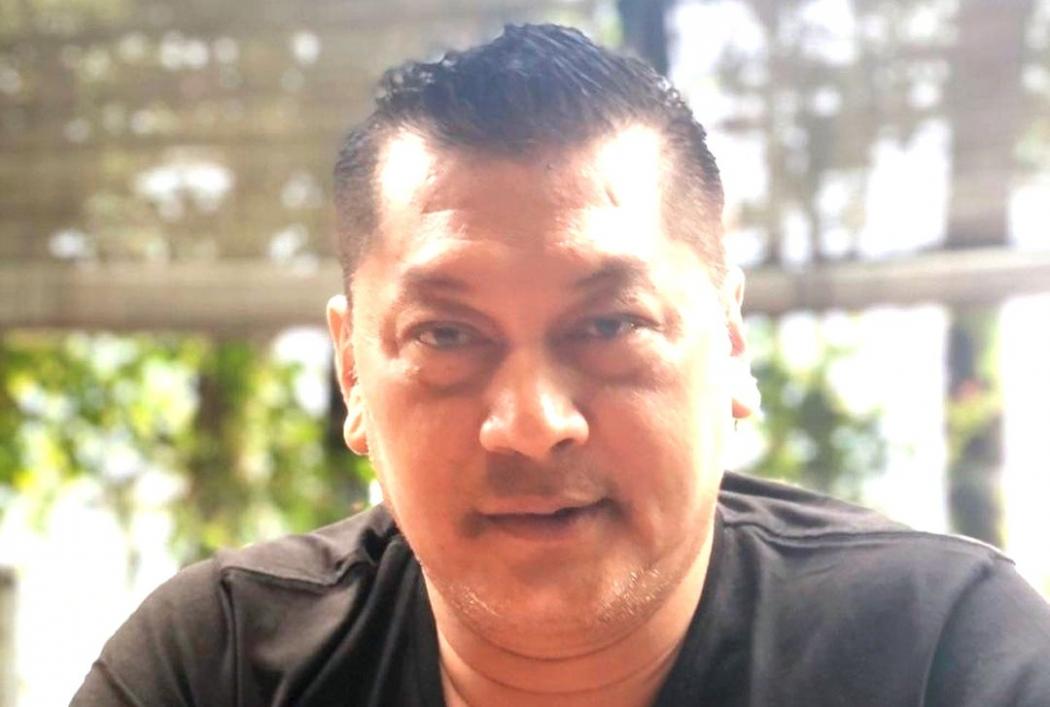 Tangis Keluarga Pecah saat Jenazah Donny Kesuma Tiba di Rumah Duka 