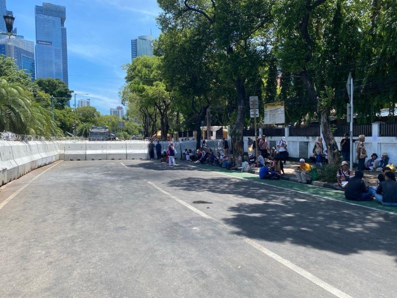 Penampakan Suasana di Depan Kantor KPU jelang Pengumuman Hasil Pemilu 2024
