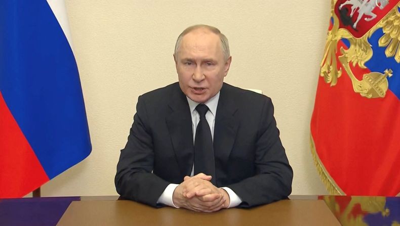 Putin Sebut Hampir 700.000 Warga Rusia Berperang di Ukraina