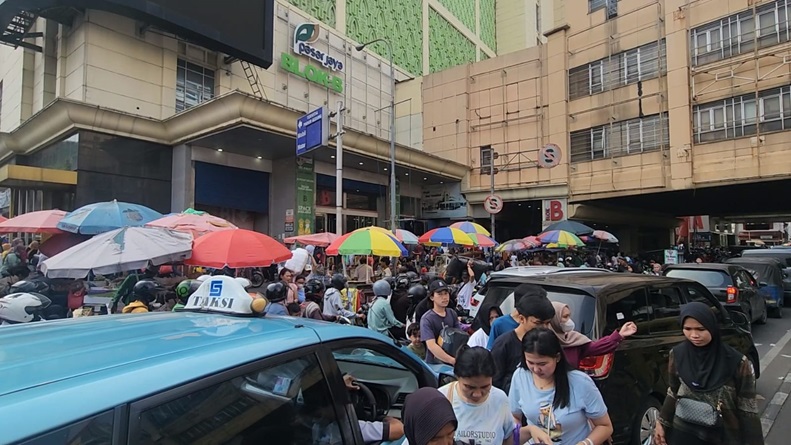 Heru Budi Minta PKL dan Parkir Liar di Tanah Abang Ditertibkan Jelang Idul Fitri