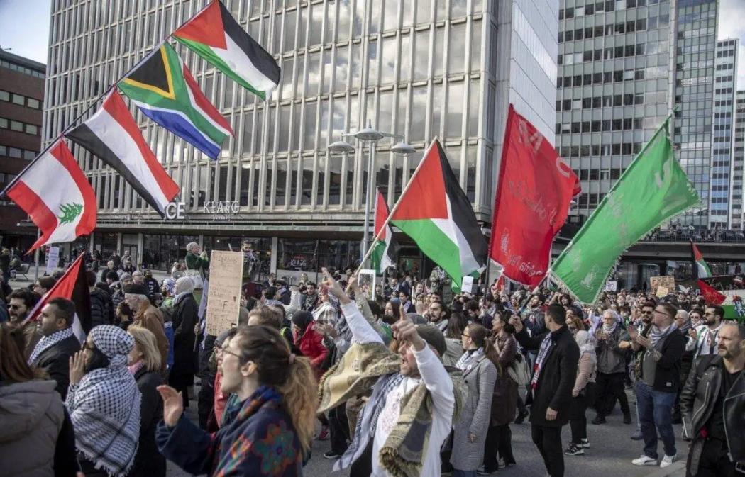 Ribuan Orang di Stockholm Swedia Batalkan Perayaan Paskah demi Bela Gaza