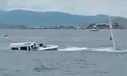 Dihantam Gelombang, Kapal Wisata Angkut 4 Turis AS Tenggelam di Labuan Bajo NTT