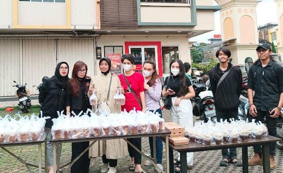 RPA Perindo Jabar Tebar 200 Paket Takjil untuk Warga Bandung di Bulan Ramadhan
