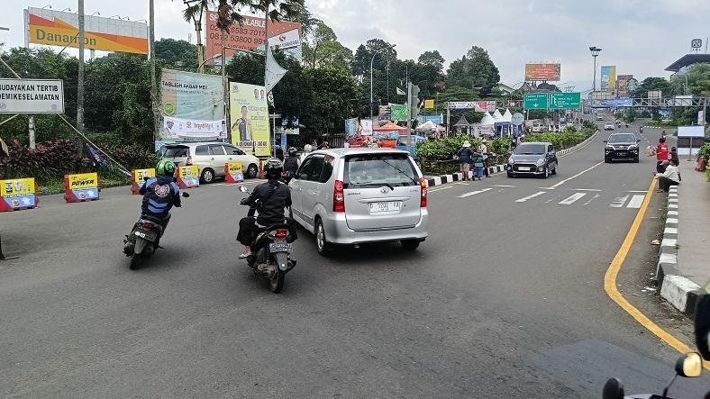 H-4 Lebaran, Lalu Lintas di Puncak Bogor Ramai Lancar