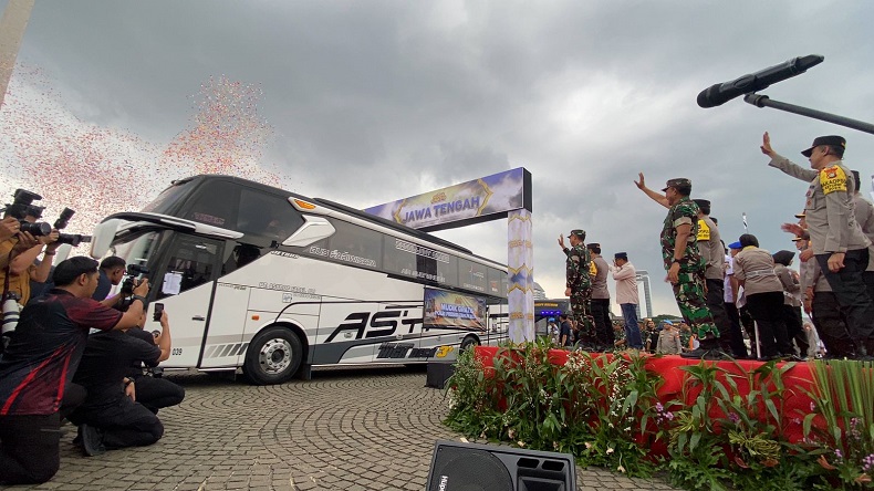 Kapolri Lepas 58.000 Pemudik Pogram Mudik Gratis Polri Presisi 2024