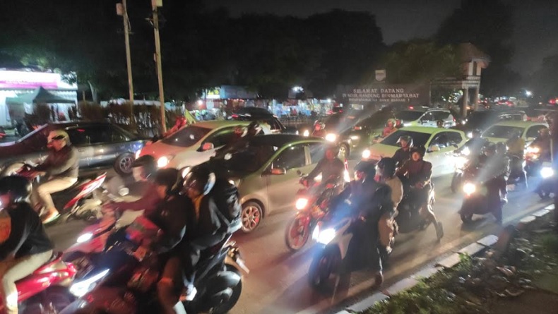 One Way Tol Cipali hingga Kalikangkung, Puncak Arus Mudik di Jabar Diprediksi Minggu Malam