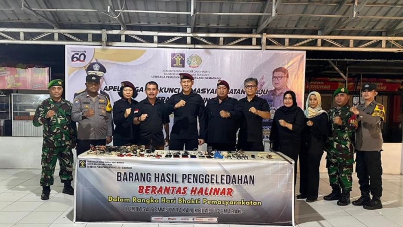 Lapas Semarang Dirazia Malam-Malam, Petugas Temukan Ponsel hingga Pisau Rakitan