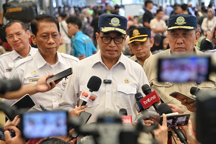 Menhub Tegur Garuda Indonesia, Minta Layanan Penerbangan Jemaah Haji Diperbaiki