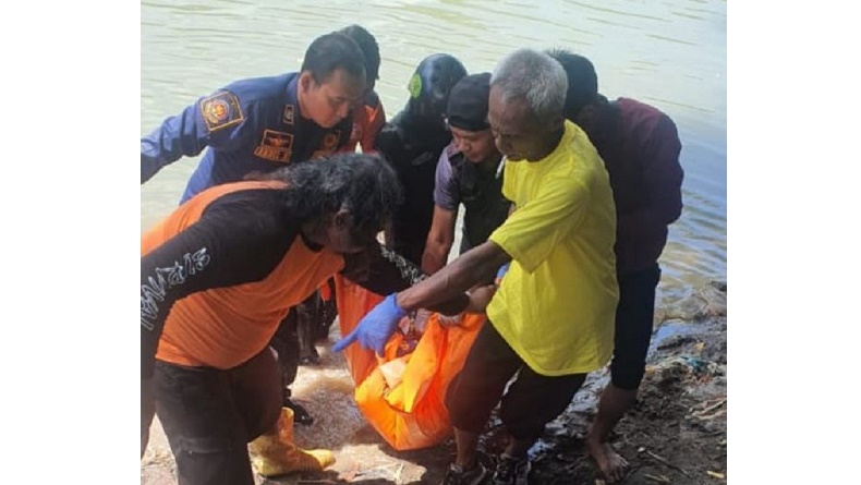 Semarang Gempar, Mayat Pria Tanpa Identitas Tewas Mengapung di Sungai Talang