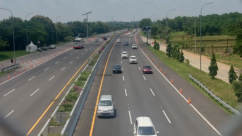 One Way Belum Berlaku, Tol Cipali KM 86 Arah Jakarta Masih Ramai Lancar