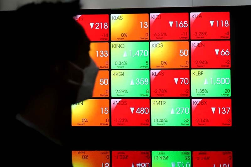 IHSG Hari Ini Dibuka di Zona Merah, SONA-BMBL Pimpin Top Losers
