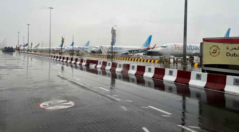 Penerbangan di Bandara Dubai UEA Kacau akibat Cuaca Buruk 
