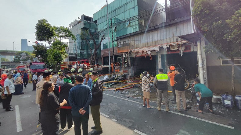 Jalan Mampang Prapatan Raya Masih Ditutup Imbas Kebakaran Toko Tewaskan 7 Orang