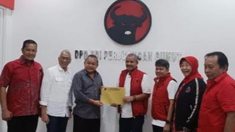 Datangi Kantor PDIP Sumut, Perwakilan Edy Rahmayadi Ambil Formulir Pendaftaran Cagub