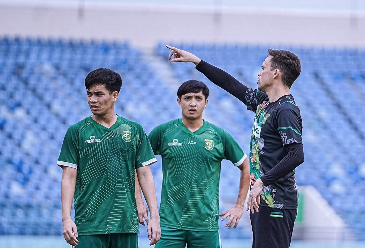 Link Live Streaming Persebaya Vs PSS Sleman di Liga 1 Malam Ini