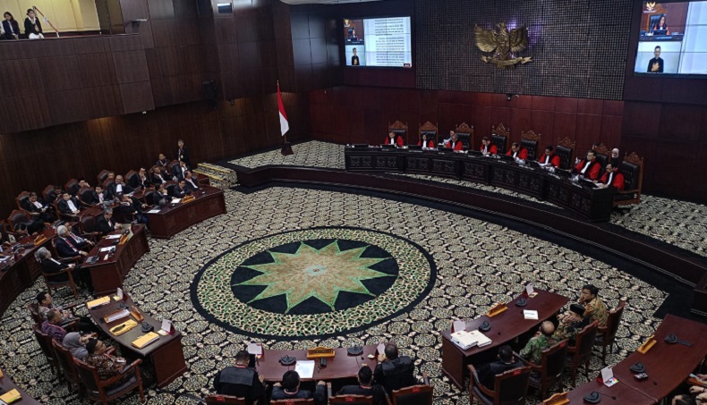 Guru Besar UGM Ungkap Kekecewaan Mendalam atas Putusan MK, Ingatkan 3 Hal Ini