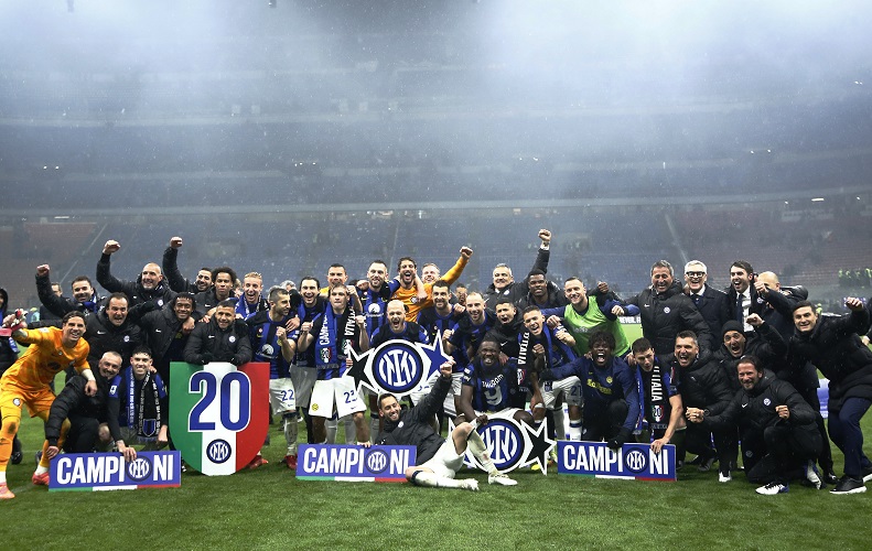 Hasil Liga Italia: Inter Milan Scudetto Serie A usai Kalahkan AC Milan dalam Derby della Madonnina
