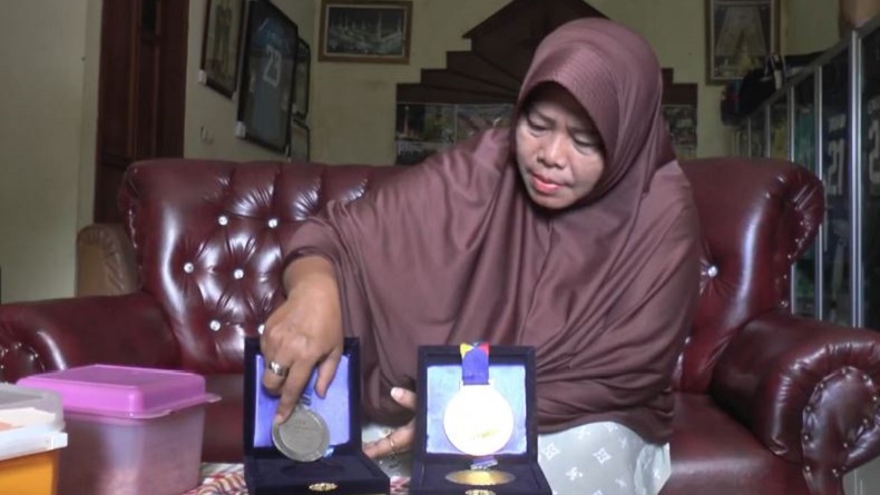 Cerita Ibunda Ernando, Jungkir Balik Lihat Aksi Spektakuler Sang Anak dan Timnas Indonesia