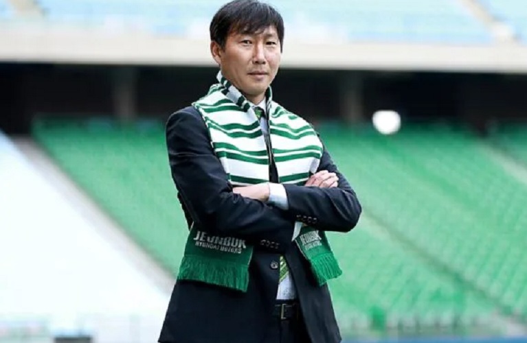 Pelatih Vietnam Pasang Target Juara Piala ASEAN 2024, Remehkan Timnas Indonesia?