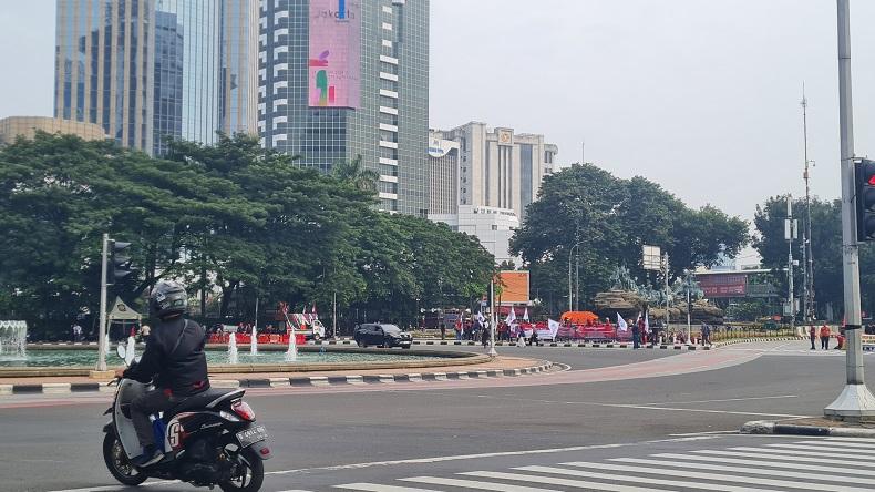 Massa Aksi May Day Mulai Berkumpul di Patung Kuda