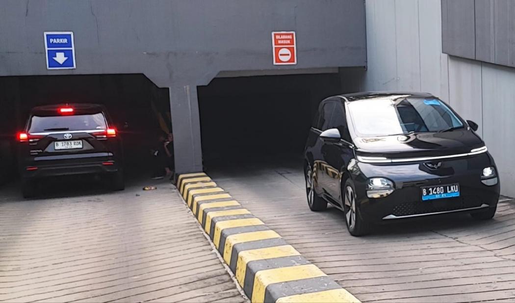 Jokowi Pastikan Insentif Mobil Hybrid, Moeldoko Khawatir Hambat Kendaraan Listrik