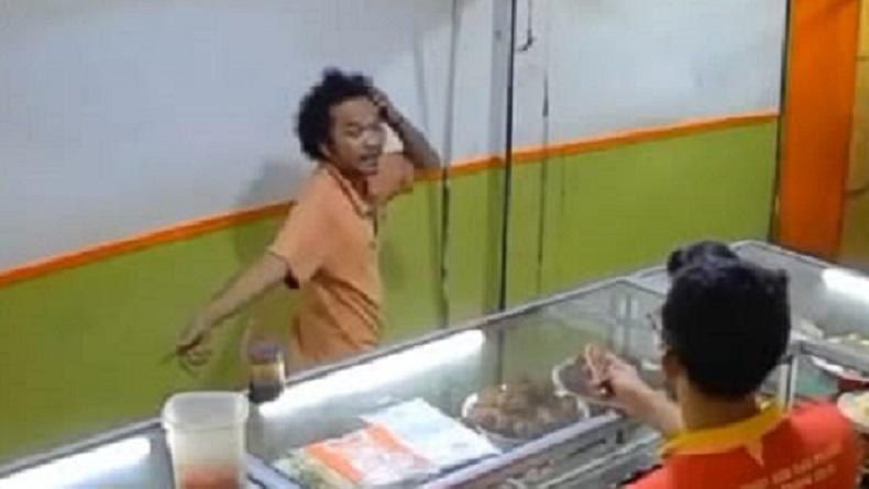 Cerita Pemilik Warteg, Sering Didatangi Preman Tanah Abang yang Makan Tak Bayar