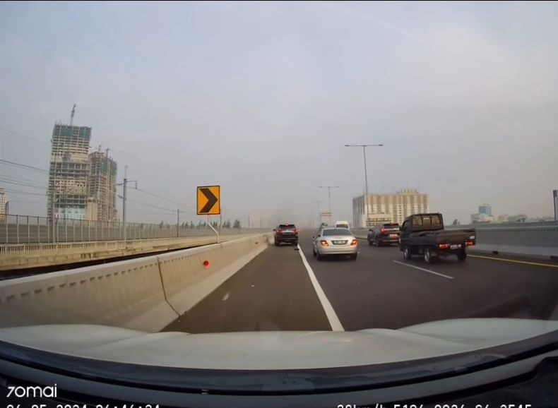 Mobil Dinas Polda Jabar Kecelakaan di Tol Layang MBZ Ditangani Polda Metro Jaya