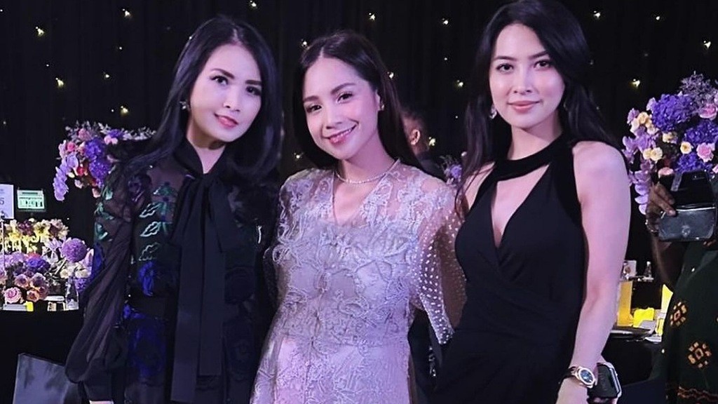 Potret Cantik Nagita Slavina Foto Bareng Liliana Tanoesoedibjo di Pernikahan Rizky Febian dan Mahalini