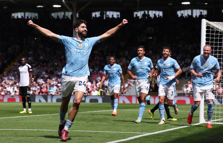 Hasil Liga Inggris: Bantai Fulham 4-0, Man City ke Puncak Klasemen