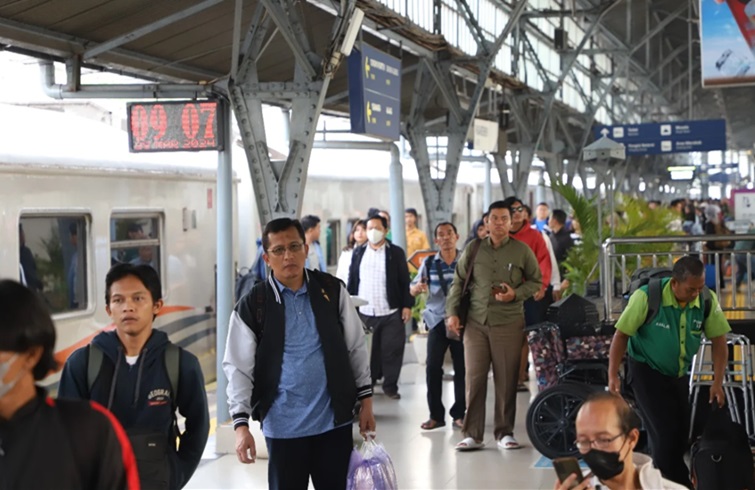 KAI Angkut 797.783 Penumpang selama Libur Panjang Waisak