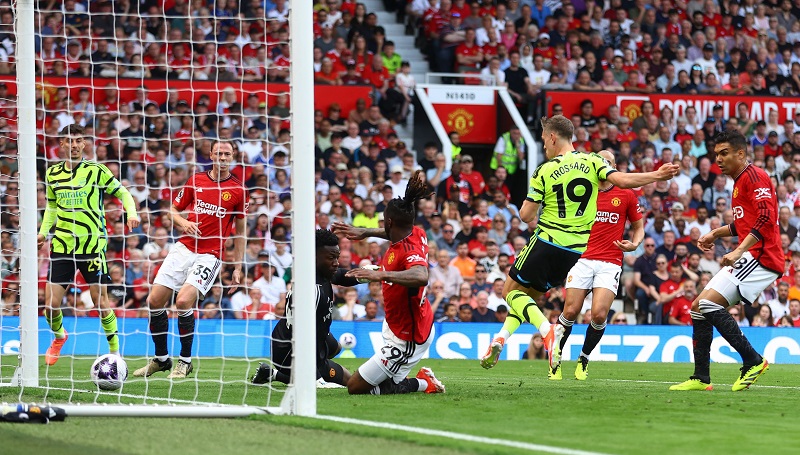 Hasil Man United Vs Arsenal: Trossard Penentu Kemenangan The Gunners