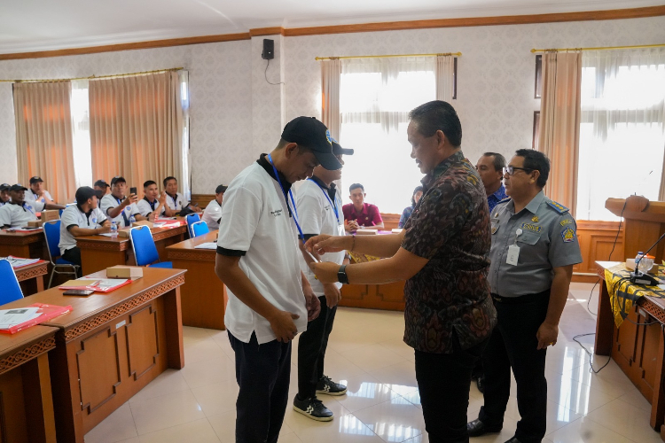 Dishub Badung Gelar Pembinaan dan Pemilihan Abdiyasa Teladan 2024