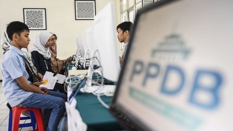 PPDB Online, Pemprov DKI Temukan Banyak Orang Tua Murid Belum Urus Surat Pindah