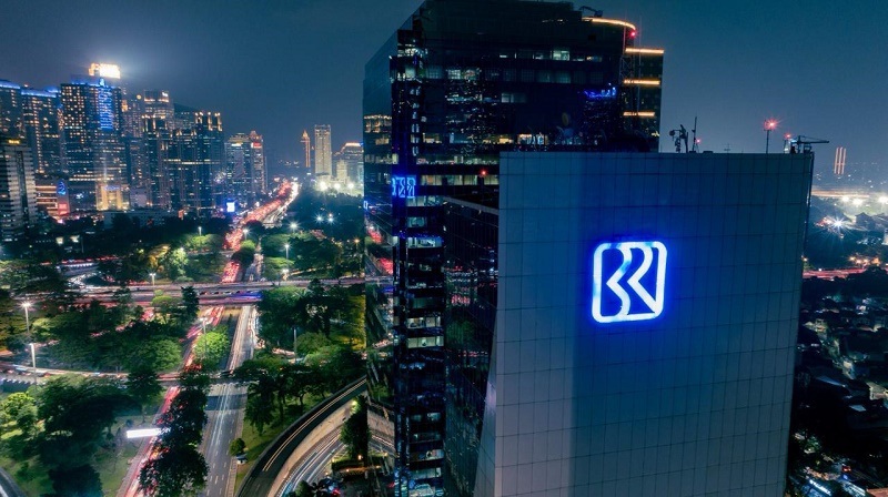 BRI Raih Dua Penghargaan Berkat Kontribusi Positif di Bidang Ekonomi dan Sosial
