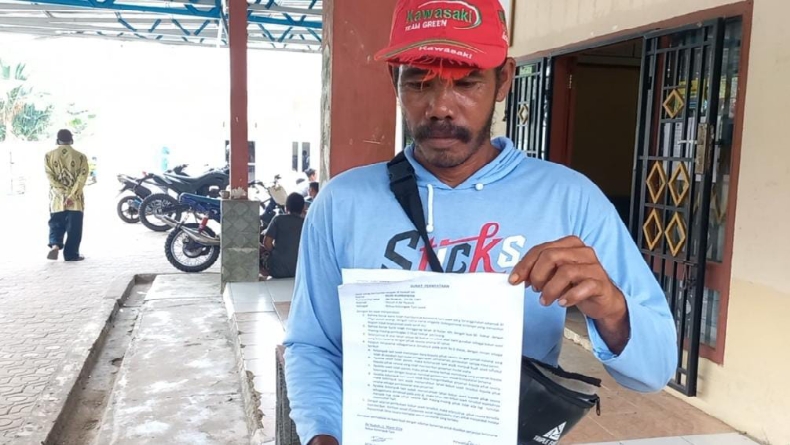 Tolak Perjanjian Kebun Sawit, Puluhan Warga Air Nyatoh Bangka Barat Datangi Kantor Desa