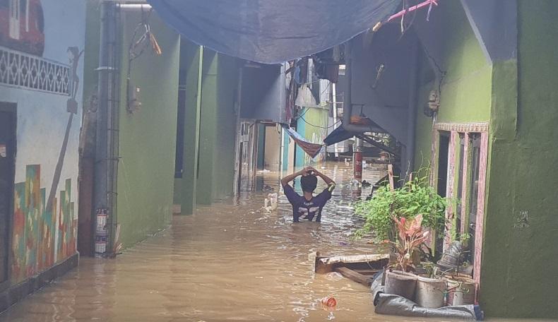 Banjir Jakarta, 40 RT dan 3 Ruas Jalan Masih Terendam 