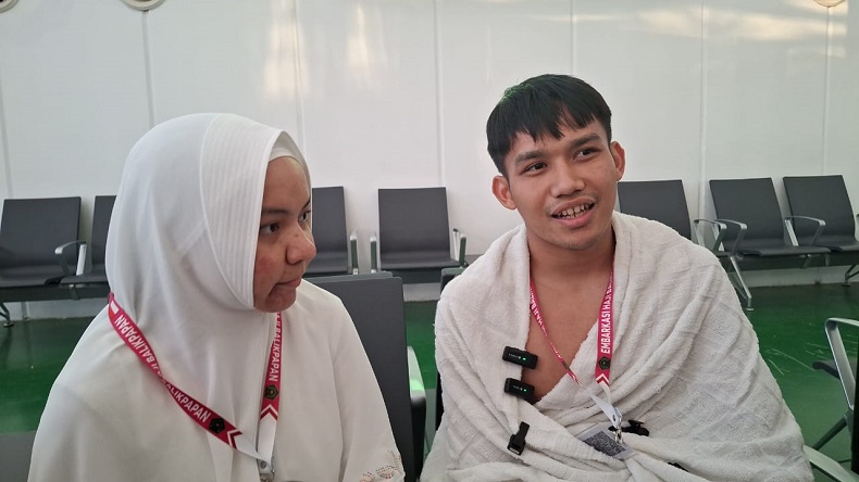Pemain Timnas Witan Sulaeman Tiba di Arab Saudi, Berhaji Bareng Istri dan Keluarga