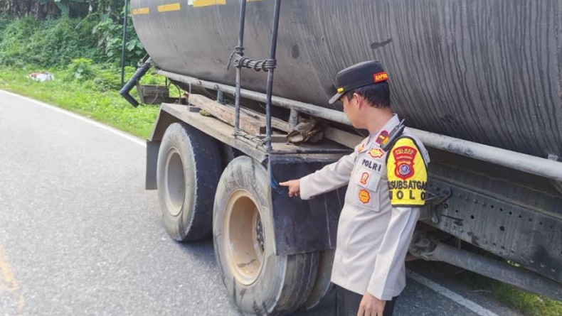 Kecelakaan Mengerikan Truk Tangki dan Motor Roda Tiga di Kolaka, 3 Orang Tewas 2 Kritis