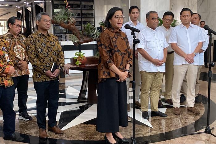 Sri Mulyani Didatangi Tim Sinkronisasi Prabowo-Gibran, Jokowi Beri Pesan Ini