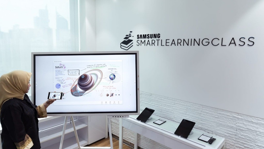 Samsung Flip Pro Interactive Board Kantongi TKDN hingga 43,8 Persen