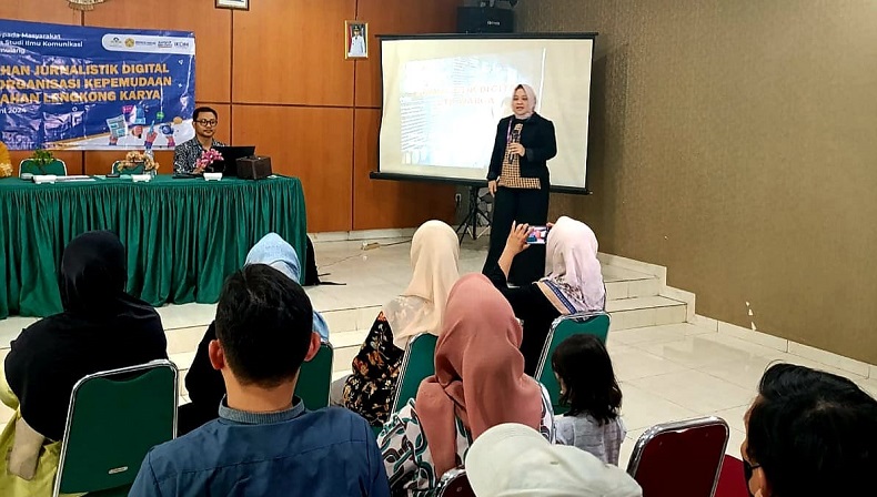 Dosen Ilkom Unpam Gelar Pelatihan Jurnalistik Digital di Kelurahan Lengkong Karya
